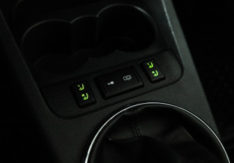 Подержанный автомобиль Skoda Fabia Hatchback 2014 года (18 фото)