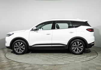 Подержанный автомобиль Chery Tiggo 7 Pro 2023 года (8 фото)