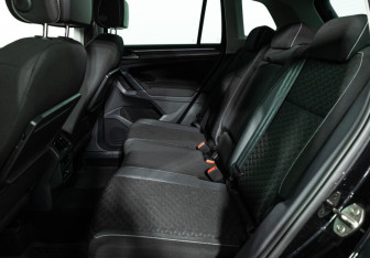 Подержанный автомобиль Volkswagen Tiguan 2018 года (10 фото)