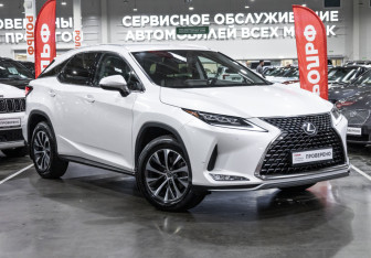 Подержанный автомобиль Lexus RX 2021 года (5 фото)
