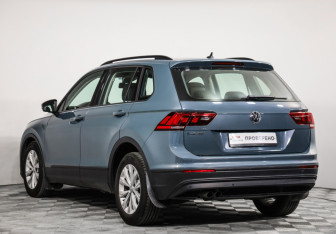 Подержанный автомобиль Volkswagen Tiguan 2019 года (7 фото)