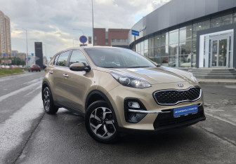 Подержанный автомобиль Kia Sportage 2018 года (3 фото)
