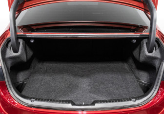 Подержанный автомобиль Mazda 6 Sedan 2019 года (18 фото)