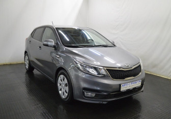 Подержанный автомобиль Kia Rio Hatchback 2017 года (3 фото)