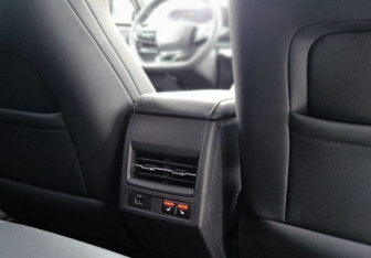 Подержанный автомобиль Omoda C5 2023 года (17 фото)