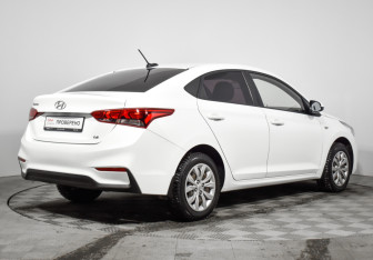 Подержанный автомобиль Hyundai Solaris Sedan 2018 года (5 фото)