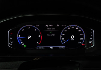 Подержанный автомобиль Volkswagen Arteon 2021 года (12 фото)