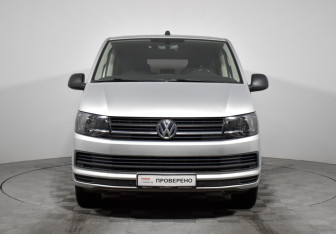 Подержанный автомобиль Volkswagen Multivan 2019 года (2 фото)