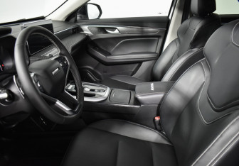 Подержанный автомобиль Haval Jolion 2025 года (10 фото)