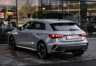 Новый Audi A3 Hatchback 2026 (8 фото)