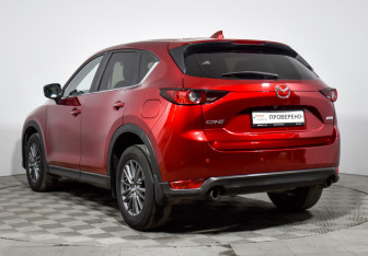 Подержанный автомобиль Mazda CX-5 2018 года (7 фото)