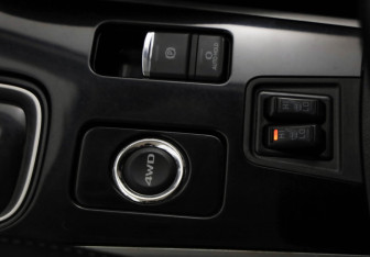 Подержанный автомобиль Mitsubishi Outlander 2018 года (18 фото)