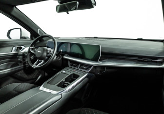 Подержанный автомобиль Haval F7 2024 года (9 фото)