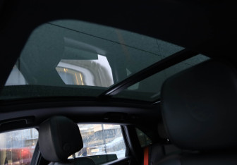 Подержанный автомобиль Porsche Macan 2022 года (18 фото)