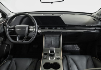 Подержанный автомобиль Omoda C5 2023 года (10 фото)