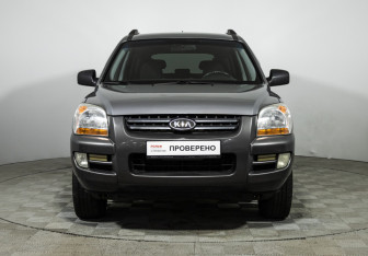 Подержанный автомобиль Kia Sportage 2008 года (2 фото)