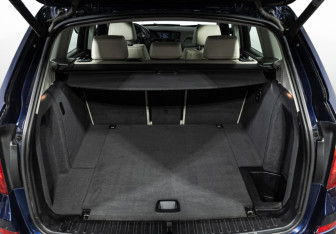 Подержанный автомобиль BMW X3 2014 года (21 фото)