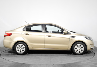 Подержанный автомобиль Kia Rio Sedan 2011 года (4 фото)