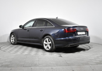 Подержанный автомобиль Audi A6 Sedan 2015 года (7 фото)