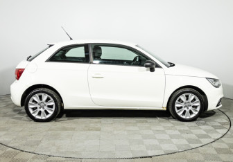 Подержанный автомобиль Audi A1 2011 года (4 фото)