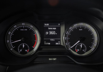 Подержанный автомобиль Skoda Octavia Liftback 2019 года (13 фото)