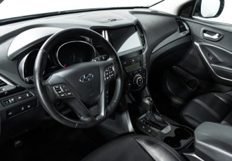 Подержанный автомобиль Hyundai Santa Fe 2014 года (11 фото)
