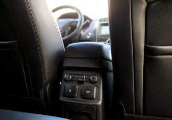 Подержанный автомобиль Ford Explorer 2018 года (30 фото)