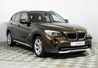 Подержанный автомобиль BMW X1 2012 года (3 фото)
