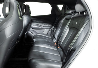 Подержанный автомобиль Omoda C7 2025 года (10 фото)