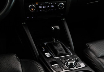 Подержанный автомобиль Mazda CX-5 2015 года (11 фото)