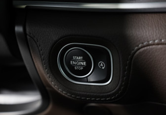 Подержанный автомобиль Mercedes-Benz GLE 2020 года (16 фото)