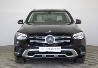 Подержанный автомобиль Mercedes-Benz GLC Coupe 2021 года (2 фото)