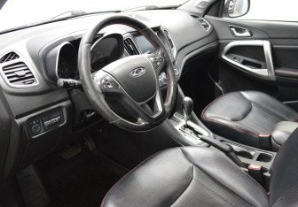 Подержанный автомобиль Chery Tiggo 5 2015 года (10 фото)