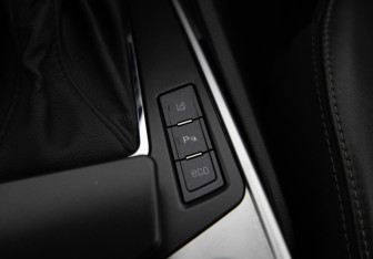 Подержанный автомобиль Cadillac SRX 2013 года (18 фото)