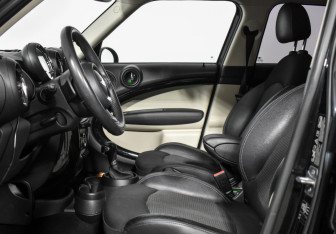 Подержанный автомобиль MINI Countryman 2014 года (11 фото)