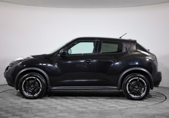 Подержанный автомобиль Nissan Juke 2011 года (8 фото)