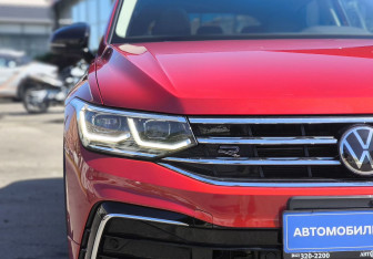 Подержанный автомобиль Volkswagen Tiguan 2020 года (8 фото)