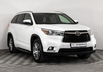 Подержанный автомобиль Toyota Highlander 2014 года (4 фото)