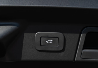 Новый Land Rover Range Rover Velar 2025 (22 фото)