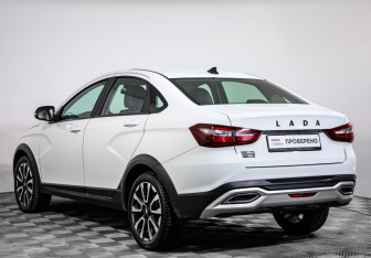 Подержанный автомобиль LADA (ВАЗ) Vesta Sedan 2023 года (7 фото)