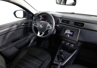 Подержанный автомобиль Renault Arkana 2020 года (10 фото)