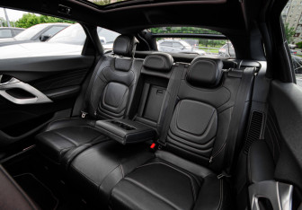 Подержанный автомобиль Citroen DS5 2013 года (12 фото)