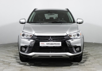 Подержанный автомобиль Mitsubishi ASX 2018 года (2 фото)