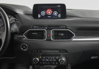 Подержанный автомобиль Mazda CX-5 2019 года (15 фото)