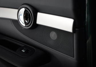 Подержанный автомобиль MINI Clubman Wagon 2018 года (25 фото)