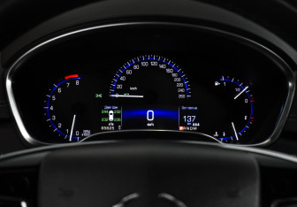 Подержанный автомобиль Cadillac SRX 2014 года (21 фото)