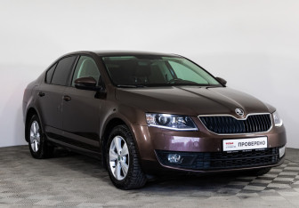 Подержанный автомобиль Skoda Octavia Liftback 2016 года (3 фото)