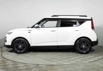 Подержанный автомобиль Kia Soul 2019 года (8 фото)