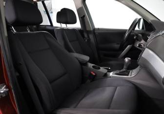 Подержанный автомобиль BMW X3 2010 года (17 фото)