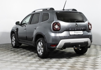 Подержанный автомобиль Renault Duster 2021 года (7 фото)